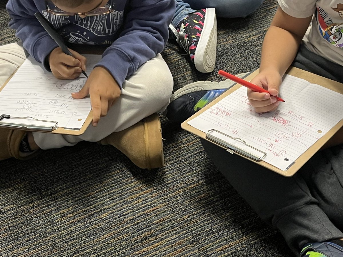 mrscoddsclass's tweet image. Practicing solving our math problems with one strategy and checking with another. Pens for added *flair* and so they can't erase! Always helps to see the edits! #secondgrademath