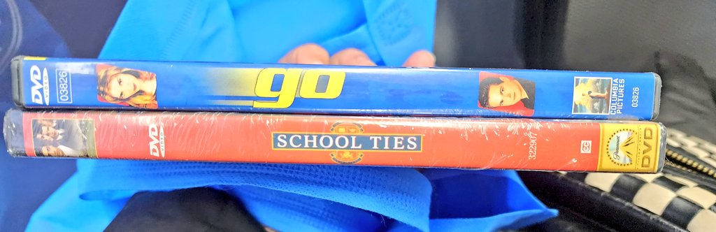 FraseForDays's tweet image. Good day thrifting! #GO #SchoolTies #Thrifting