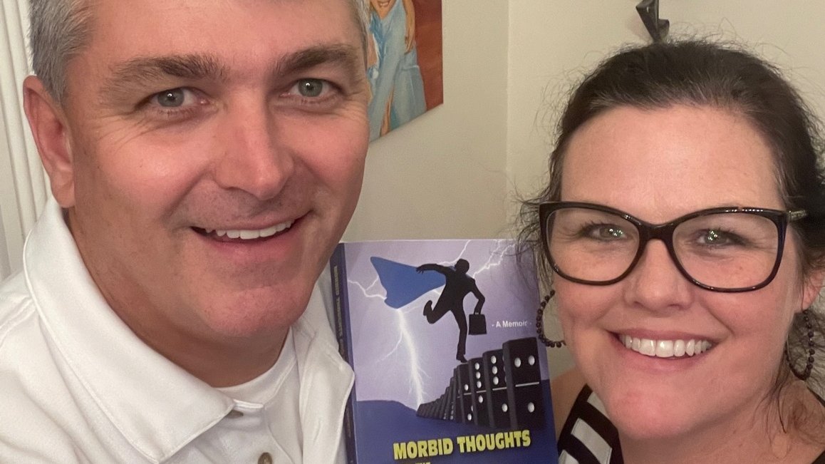 PerryMuse1's tweet photo. A picture worth a thousand words! Seeing your book in the hands of readers is the best feeling. 📖😄

Visit the website https://t.co/Gu76ywOI5F to get your copy!

#AuthorLife #BookCommunity #WritingCommunity #AuthorsOfTwitter #writerslift #BooksWorthReading #BookRecommendation https://t.co/rXU6rgYGi9
