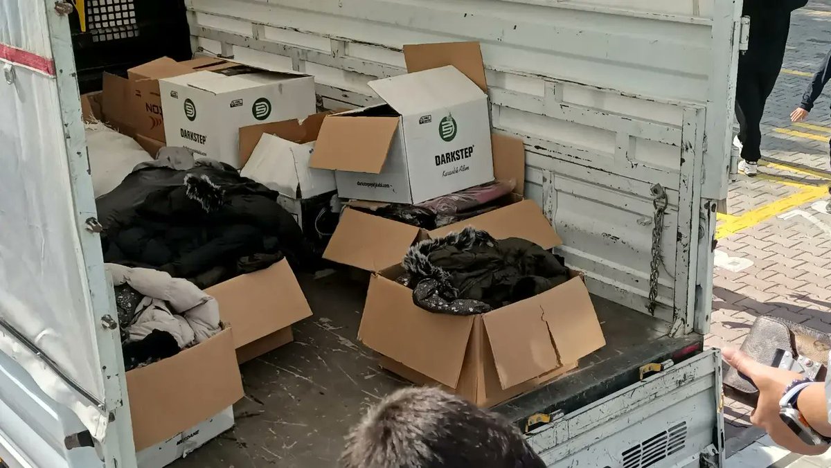 İnsanlar birbirine yardımdan el çektikleri gün insanlık yok olur....