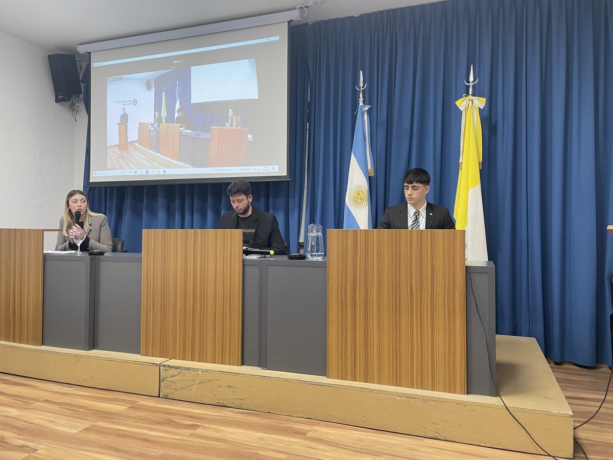 ComunicaciónPolítica tweet media