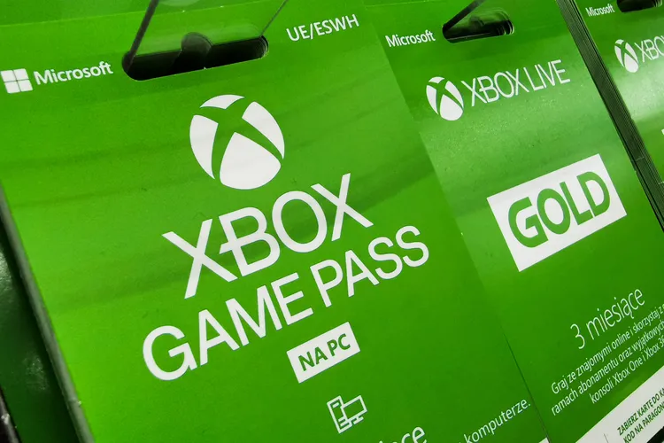 Tom Warren on X: the new Xbox Game Pass lineup: • Game Pass Core -  $9.99/mo, 25+ games, online MP • Game Pass console - $10.99/mo, 100s of  games, no online MP •