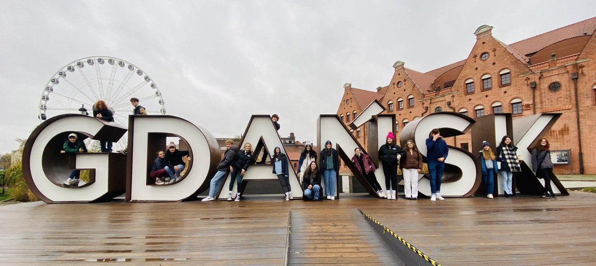 DyffrynTafGeog's tweet photo. Today was rainy but didn’t dampen our explorer spirits. We spent the morning at the WWII Museum then we went on the hunt for the best Polish doughnuts in town followed by a few games of pool before soaking up the city views from the Amber Sky Wheel #poland2023 #PolishEmbassyUK 🇮🇩 https://t.co/PGm4m4SfT9