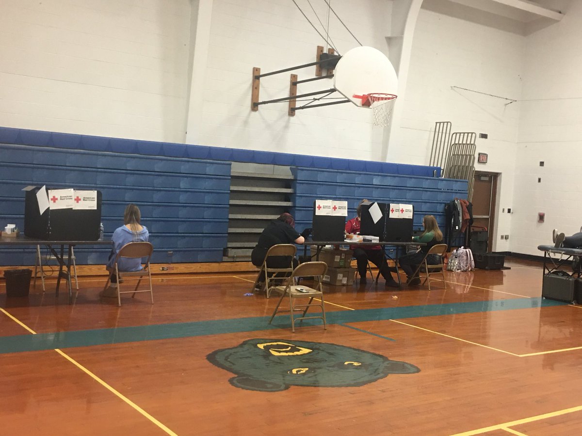 fblaadviserdh's tweet photo. PVFBLA &amp; American Red Cross blood drive donors thank you PV excellent day for giving blood donations. #fblapv ⁦@PVBEARSHS⁩ https://t.co/OR9LasZhvJ
