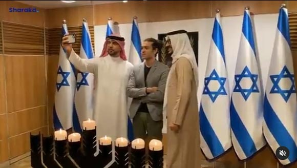 zei_squirrel's tweet photo. Noah Smith just shared a deranged lie about Hamas killing Palestinians who were actually murdered by the Israeli regime, posted by an Israeli propaganda account doing Arab-face. The Western media class, the liberal wonk experts, are just openly legitimizing Israeli genocide https://t.co/6pK4DPlnTO