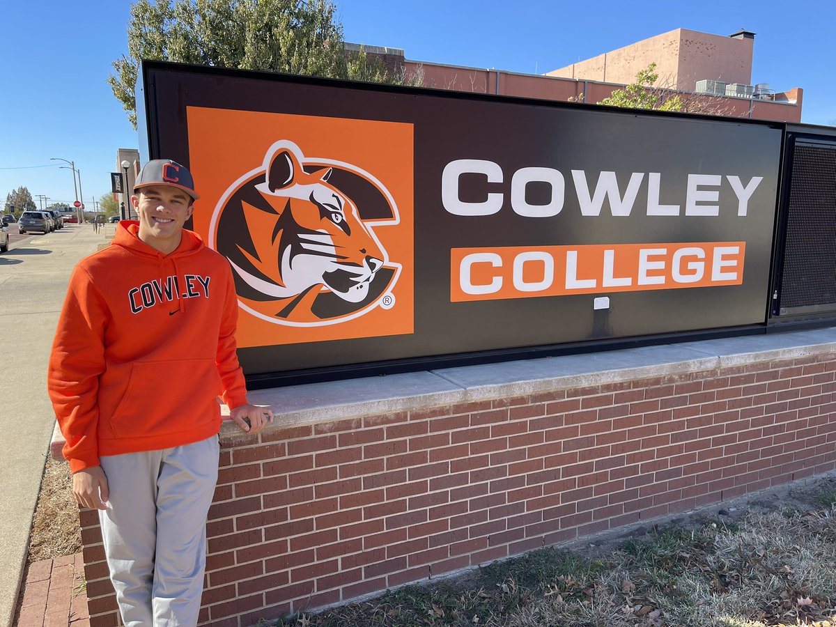 Cameron_Mock22's tweet image. l'm proud to announce that I have officially committed to Cowley College... a big shoutout to everyone that has watched me on this journey and I am excited to continue to make yall proud! #GoTigers @jason_mock @cherith_mock @BrockBuckingham @CamienScott @CowleyBaseball