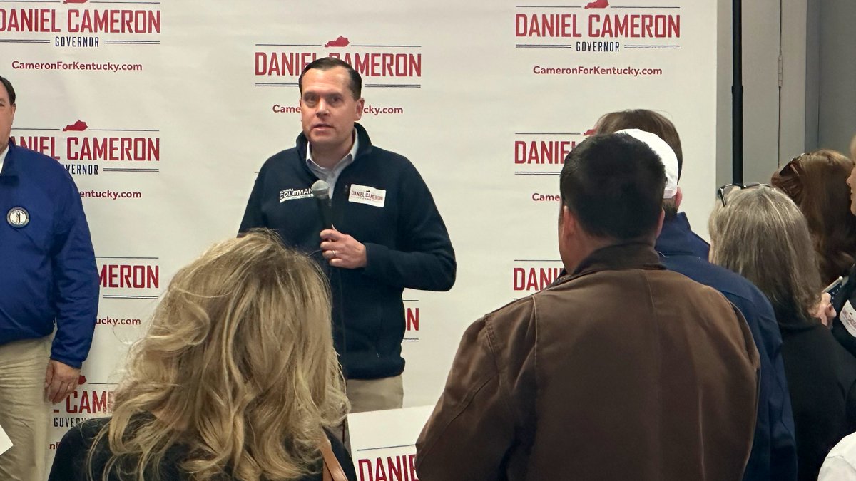 DanielCameronKY's tweet photo. Thank you Garrard County! With this team, we are going to bring about a new era of Republican leadership for this state that will defend our police, support our teachers, and fight for your values every single day! https://t.co/LKJDkS2ipf