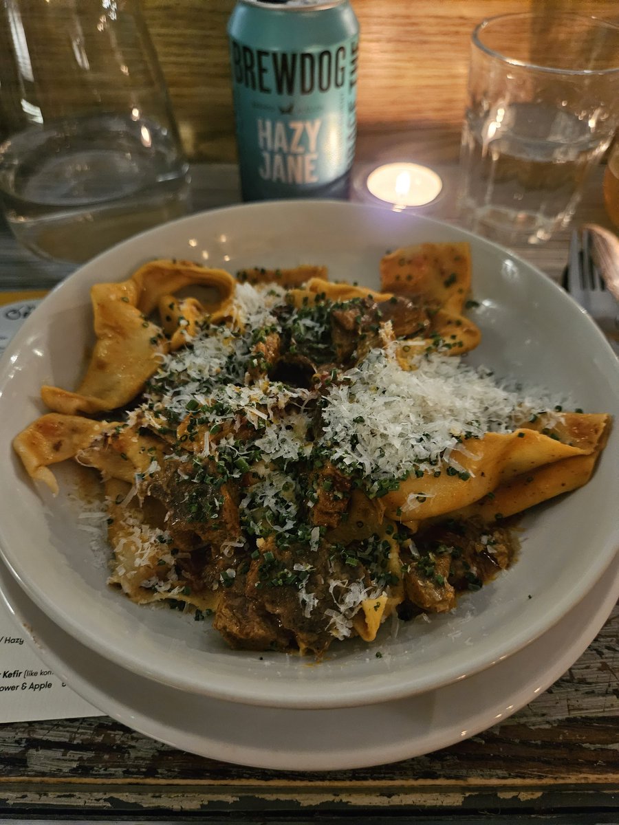 Feeling full and satisfied after a great time eating #crickets 🦗🦗🦗at the <a href="/_yumbug/">Yum Bug</a> pop up restaurant 😋😋
🦗Roasted crickets &amp; sunflower seeds🦗Cheesy leek croquettes🦗porcine ragu &amp; polenta chips 🦗spiced mince flatbread 🦗tomato pappardelle #futurefood #ento #edibleinsects