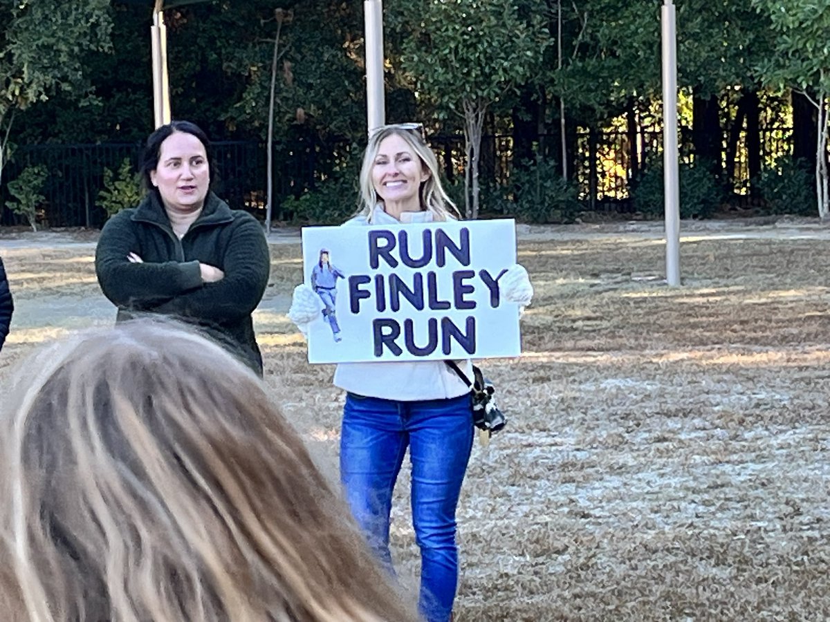 ashlee_ciccone's tweet photo. We took a risk, moved our fun run to the fall, and nailed it! So grateful to @PinehurstPTA & @boosterfunrun for helping us raise money with joy for a decade! Our families “Stand Tall”in supporting every effort💙 #RelentlessPES #goalcrushed https://t.co/Dz59u1onlL
