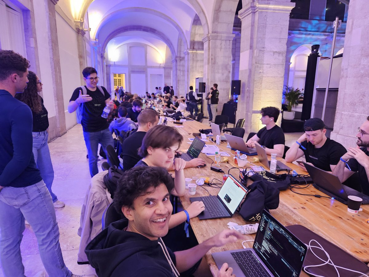 NEARDevHub's tweet image. We have a great first day at @ETHLisbon!

Many hackers are discovering the potential of #OpenWeb with #NEAR B.O.S.

⏰️Lisbon hackers! Don&apos;t miss our #DevRel @apocnab workshop on decentralizing any frontend, tomorrow at 10:30 am.

Have a great night of coding!

#NEAR #NEARDevHub