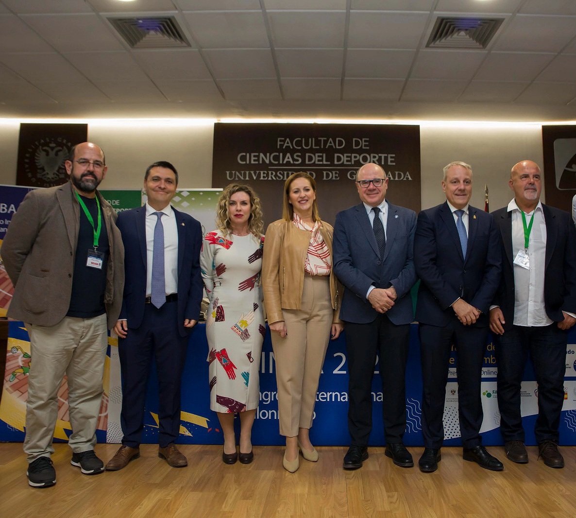 IV Congreso Internacional de Balonmano, con la colaboración del Departamento de Educación Física y Deportiva de la Universidad de Granada, la Facultad de Ciencias del Deporte, las Federaciones Española y Andaluza de Balonmano, la Escuela y Asociación de Entrenadores.
