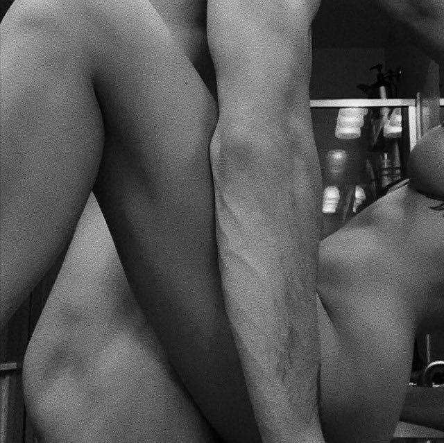 frankiefickles's tweet photo. { harmony } 
• nsfw , breeding kink , praise kink (???)  , daddy kink • 

°°° 

He entered through the office's secret back door. The one hidden behind the massive bookshelf behind her. It was an exclusive entryway for her security and immediate family. Or, in this case, him. https://t.co/EL6u4msIS2