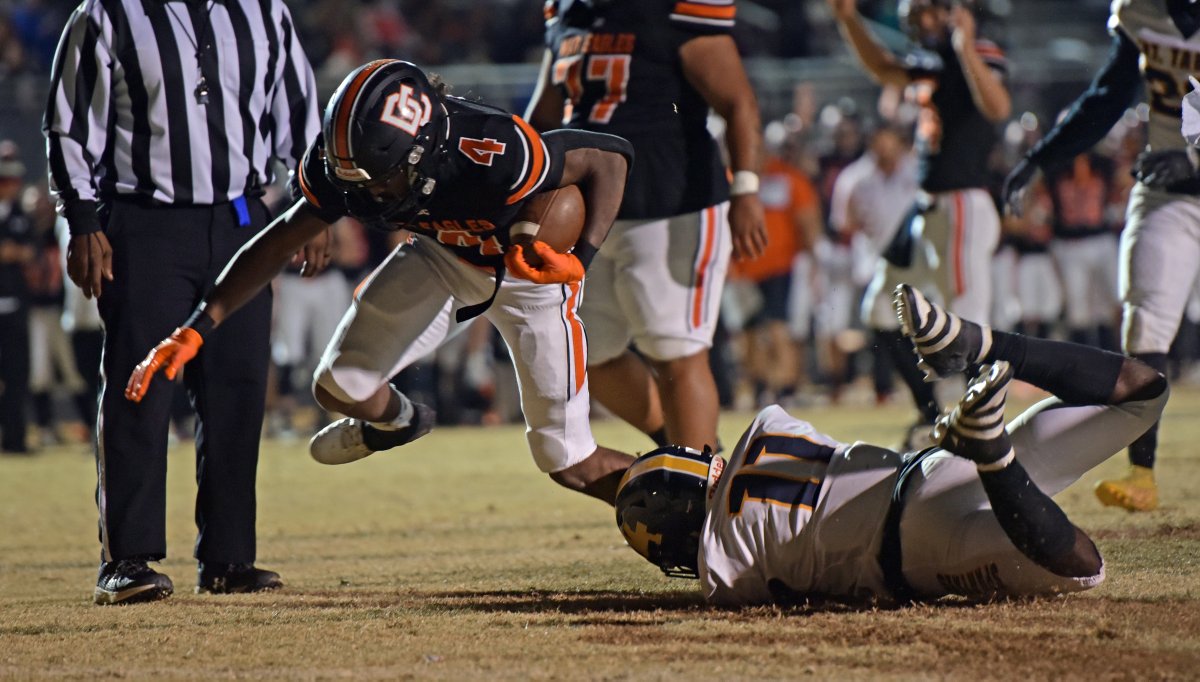 Photo gallery: Mount Tabor beats Davie County, 48-26, in first round of NCHSAA playoffs. tinyurl.com/4ehycss2 via @JournalNow