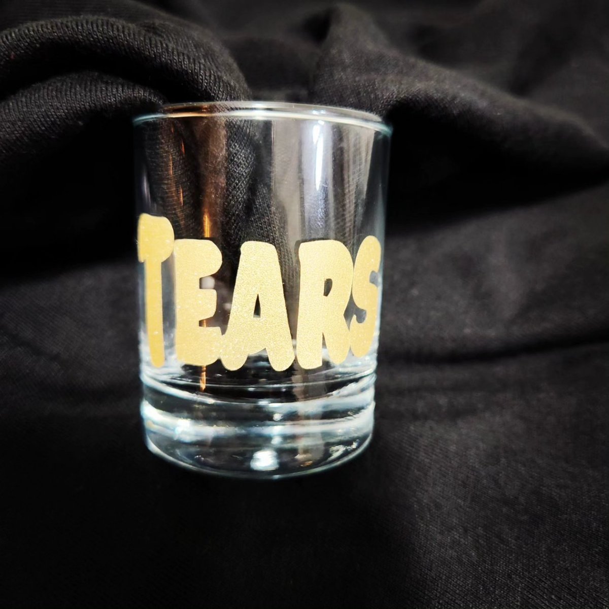 rcarr1980's tweet photo. To celebrate Jungkook's solo album, why not take shots out of this "Shot glass of tears" (JK's song)
DM to order!
$5
Front and Back shown.
#BTSfanmademerch #BTS #GoldenbyJungkook #Golden #Shotglass #Jungkook #ShoppeOT7 #BTSCupsleeve https://t.co/IeaPquVAYB
