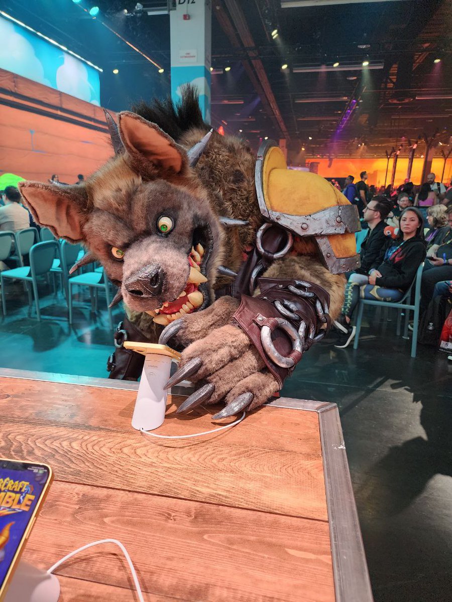 Hogger having fun playing the @WarcraftRumble demo!