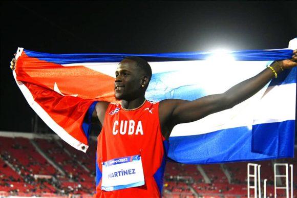 SuselyMorfaG's tweet photo. 🎶...y a su bandera se aferra ❤️🇨🇺🎶
Felicidades campeones‼️
#DeporteCubano #Santiago2023 https://t.co/uJrjwhaWPy
