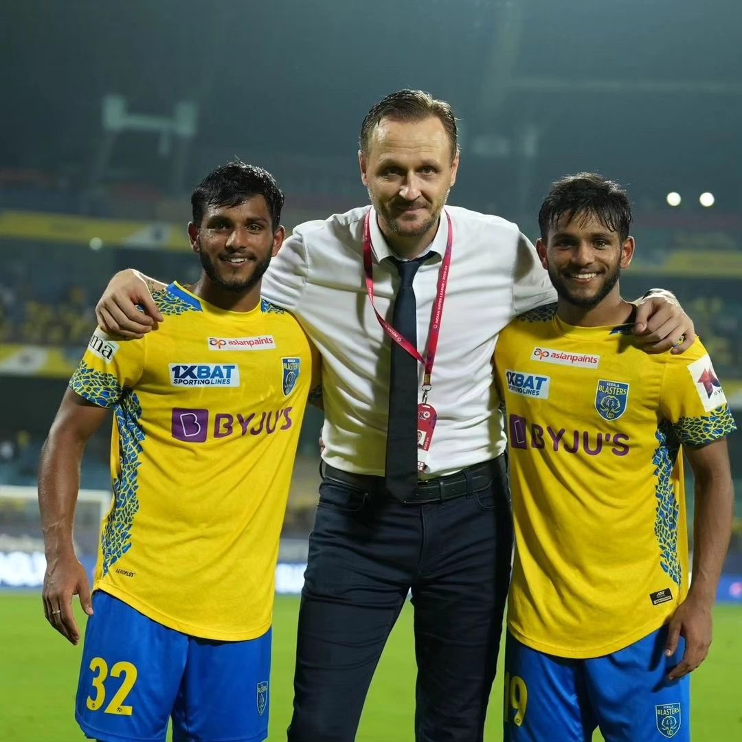 Mohammed Aimen and Azhar with KBFC coach Ivan Vukomanovic