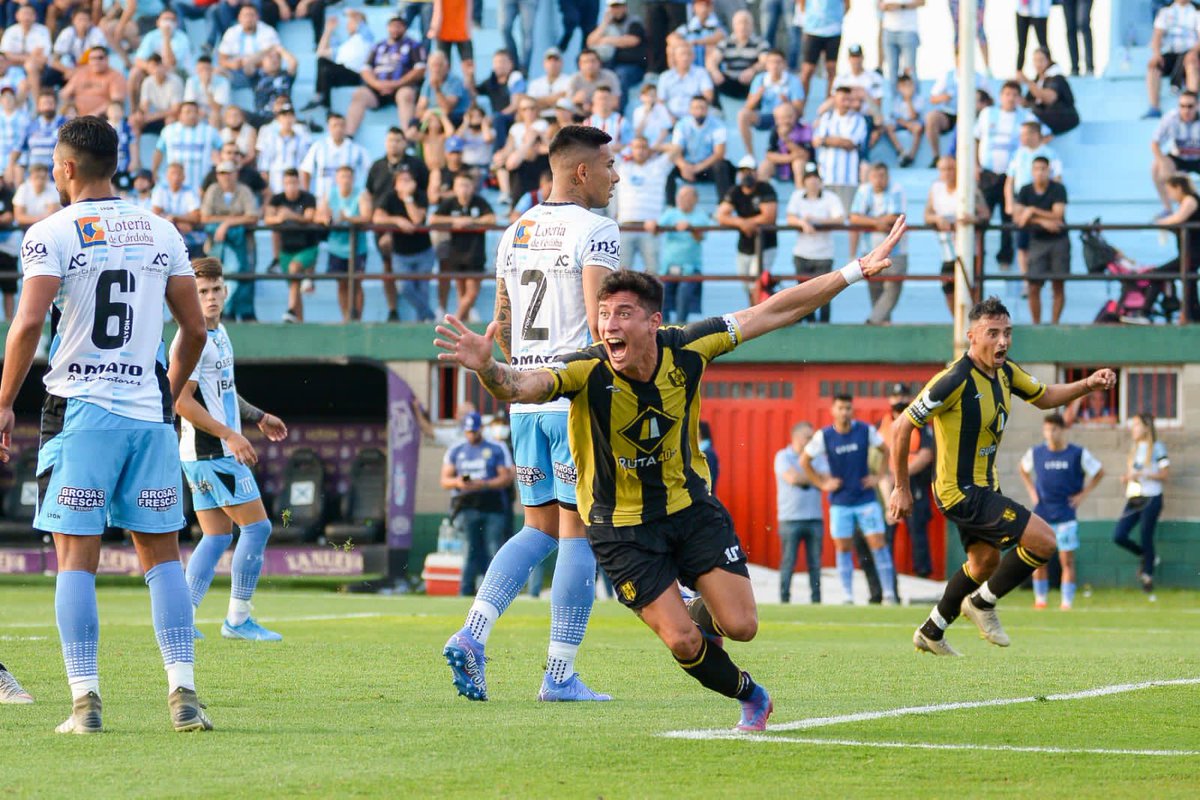 ClubMadryn's tweet photo. Hoy se cumplen dos años de aquel 4 de noviembre que nos regaló el ascenso a la Primera Nacional de Fútbol.

En cancha de Arsenal de Sarandí, fue triunfo 1-0 sobre Racing de Córdoba, y llegó el tan ansiado ascenso a la segunda categoría del fútbol en nuestro país!

A celebrar un nuevo aniversario de esa conquista, por los que estuvieron allá, y por los que bancaron desde acá para una caravana inolvidable por las calles de nuestra ciudad! 

#VamosPorMás #VamosMadryn 🖤💛