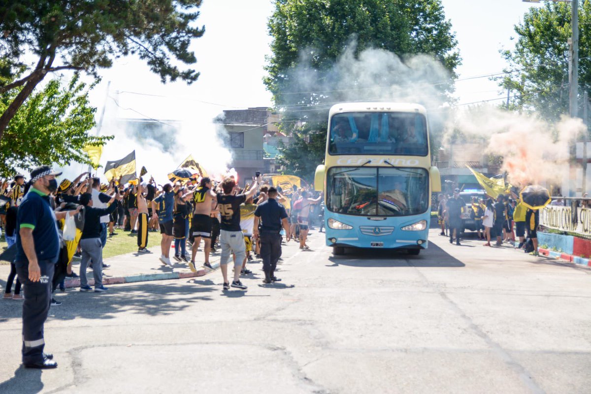 Hoy se cumplen dos años de aquel 4 de noviembre que nos regaló el ascenso a la Primera Nacional de Fútbol.

En cancha de Arsenal de Sarandí, fue triunfo 1-0 sobre Racing de Córdoba, y llegó el tan ansiado ascenso a la segunda categoría del fútbol en nuestro país!

A celebrar un