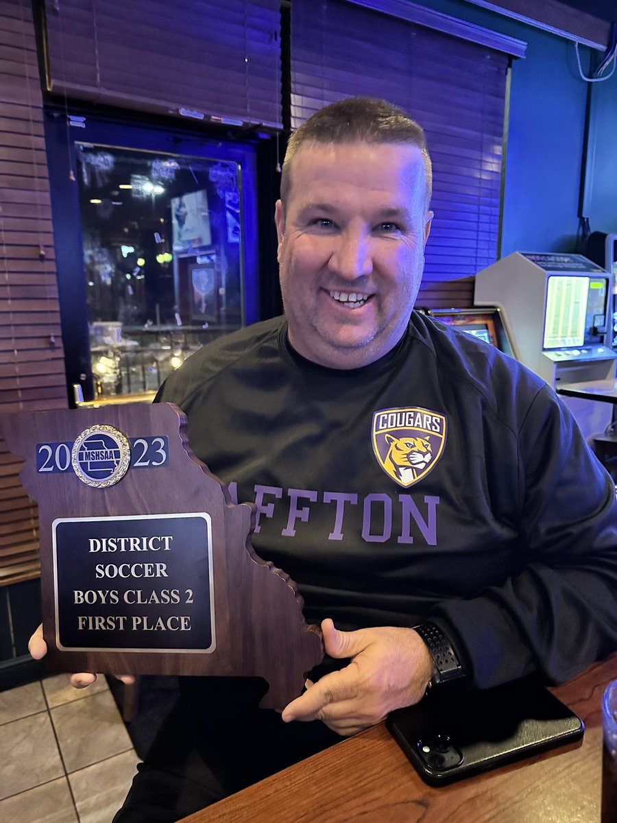 CoachMuyco's tweet photo. Congratulations @coachmes75 now keep going!!! https://t.co/oRWyhwPrgV