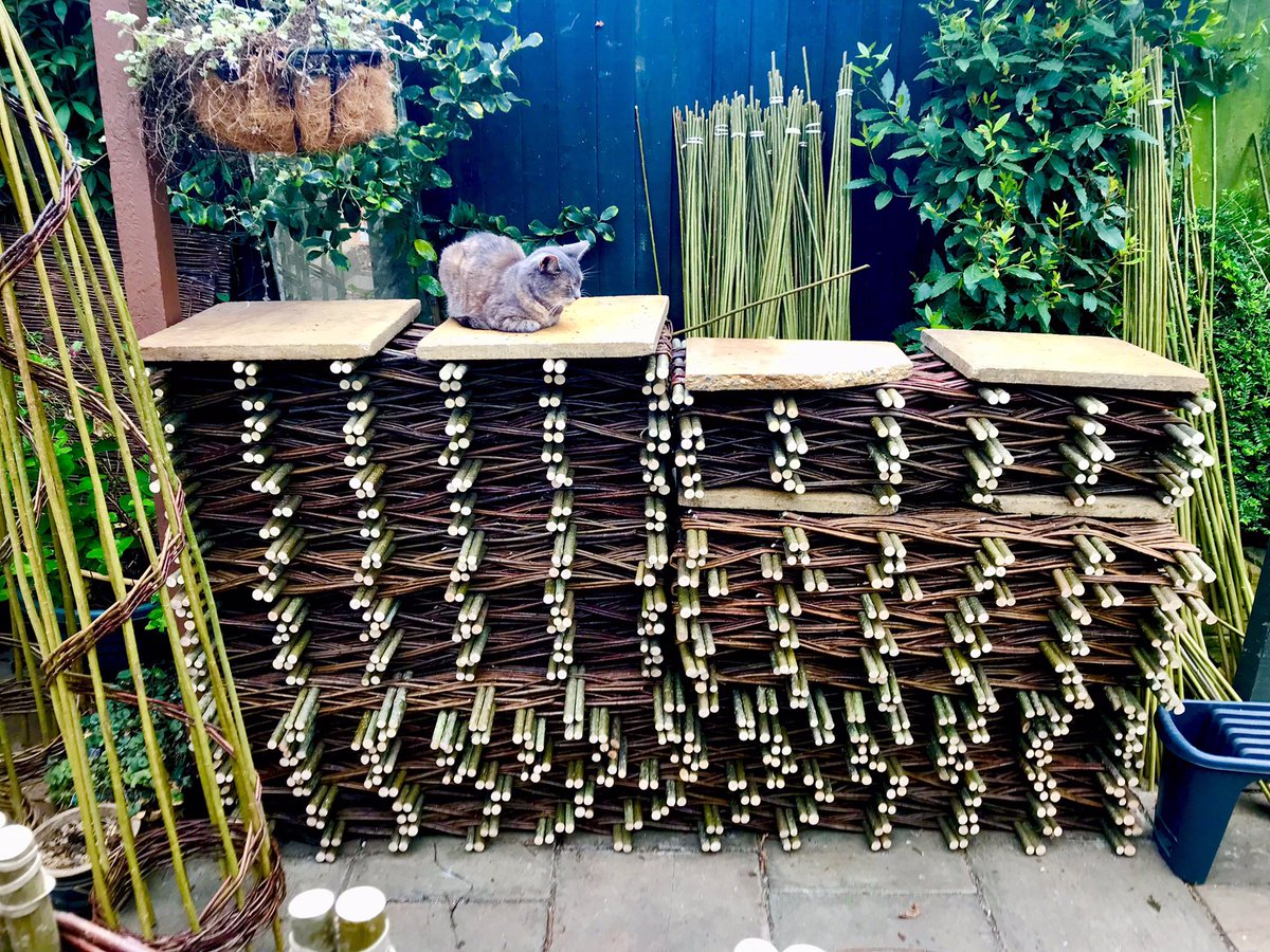 Busy this week weaving an order for raised beds some of which are leaving going to Boston USA.
Standard or bespoke sizes with prices from £50.00 all certified organic by <a href="/SoilAssociation/">Soil Association</a> <a href="/OnlyBespokeUK/">Only Bespoke</a> #willow #organic #Homegrown #gardening #growing #growyourown #vegetables