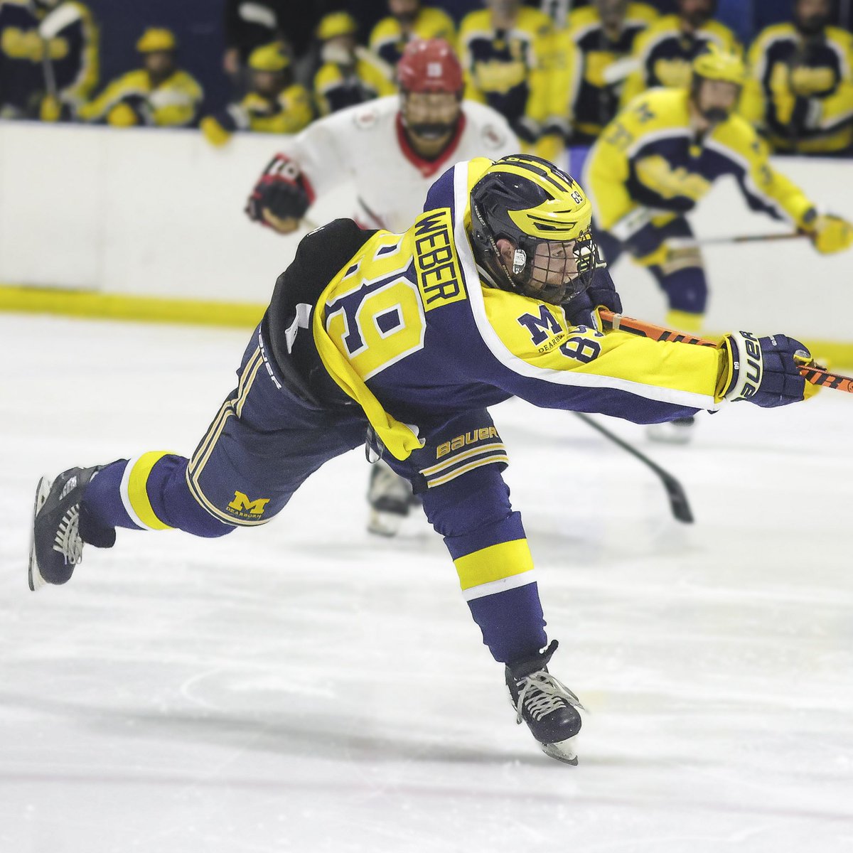 UMDearbornHky's tweet photo. Let’s do it again tomorrow 😎
#bornBLUE / 📸 @livingitdigital https://t.co/eJhnh4TlUN