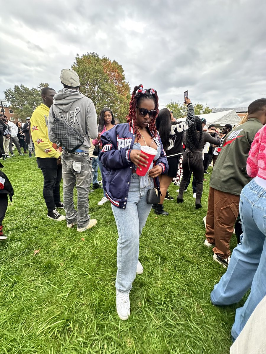 Btheeye_222's tweet photo. Home is where the good black folks are
#Hoco2k23
๐น๐๐ฆฌ https://t.co/AxN9Y2k1ye