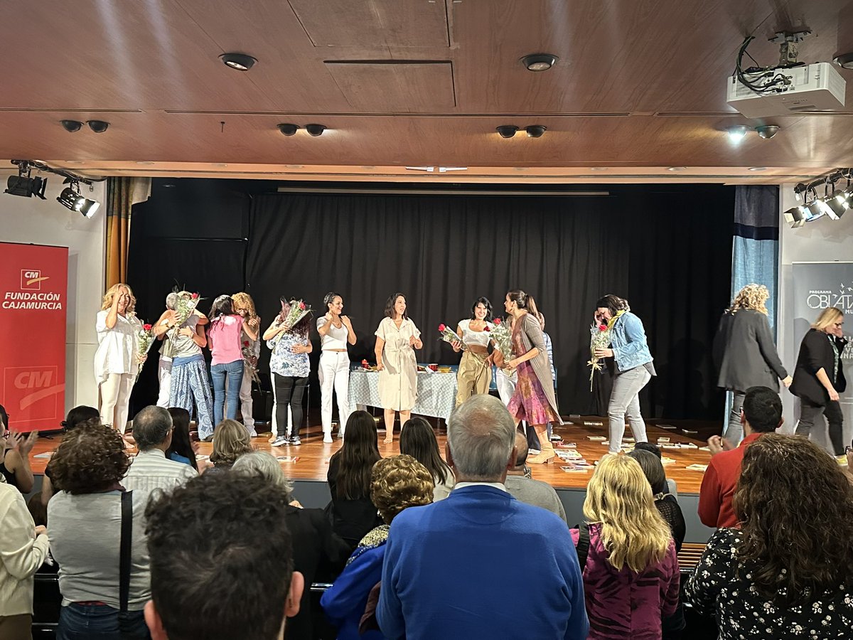 Acompañando a <a href="/oblatasmurcia/">PROGRAMA OBLATAS MURCIA</a> , en la Obra de Teatro "Antonia"
Una creación escénica propia basada en la vida de Antonia de Oviedo. 
Ocho mujeres valientes  se suben al escenario para realizar una interpretación extraordinaria y emotiva <a href="/Marujapelegring/">Maruja</a> <a href="/AytoMurcia/">Ayuntamiento de Murcia</a>
