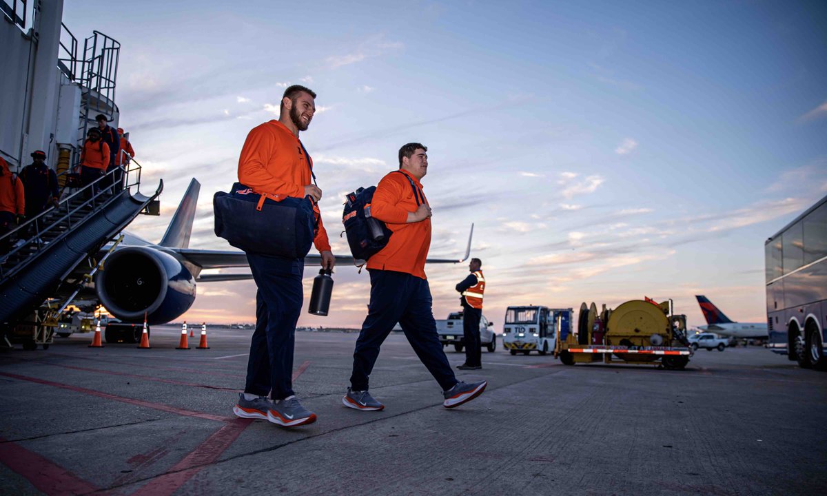 📍Minneapolis 

#Illini // #HTTO // #famILLy