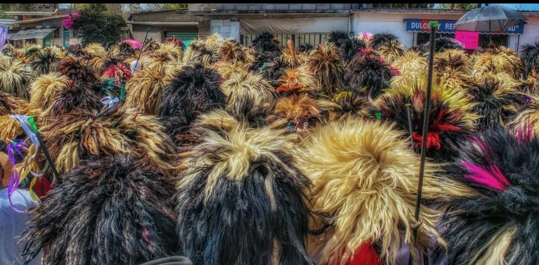 CagnoliJ's tweet photo. #LaFiestaGrandeDeMiTierra  sin duda  una tradición  que viene de generación en generación  como debe  ser orgullosamente de mi tradición https://t.co/smk1tG2wAs