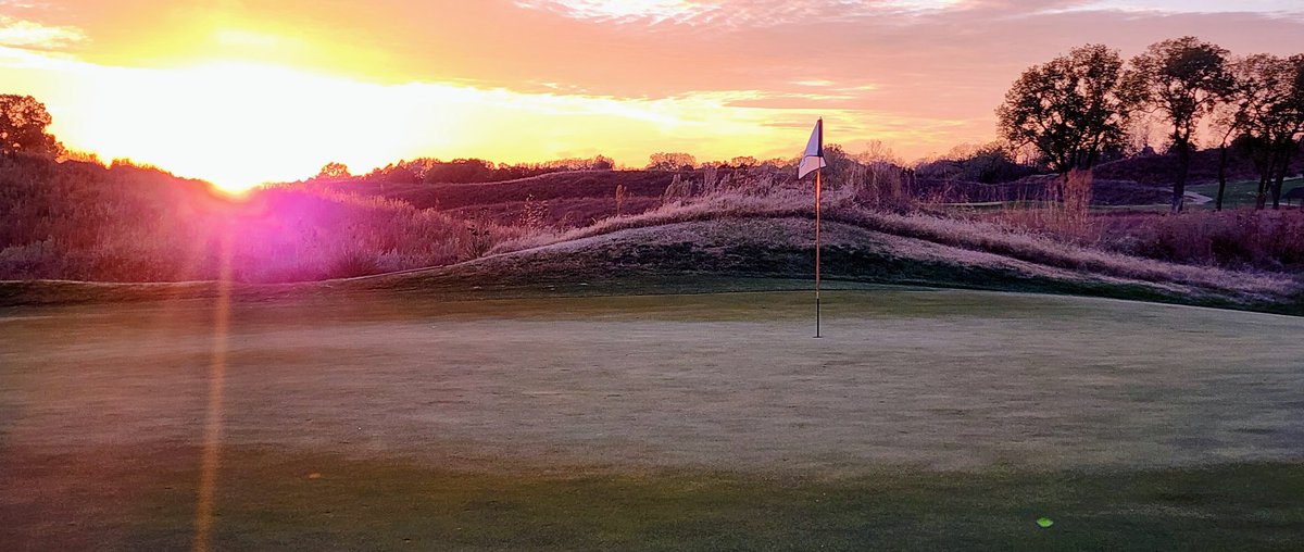 Seriously,  does it get any better than this?!? <a href="/prairiedunescc/">Prairie Dunes</a> <a href="/KJ_54WB/">Kirk Johnson</a>