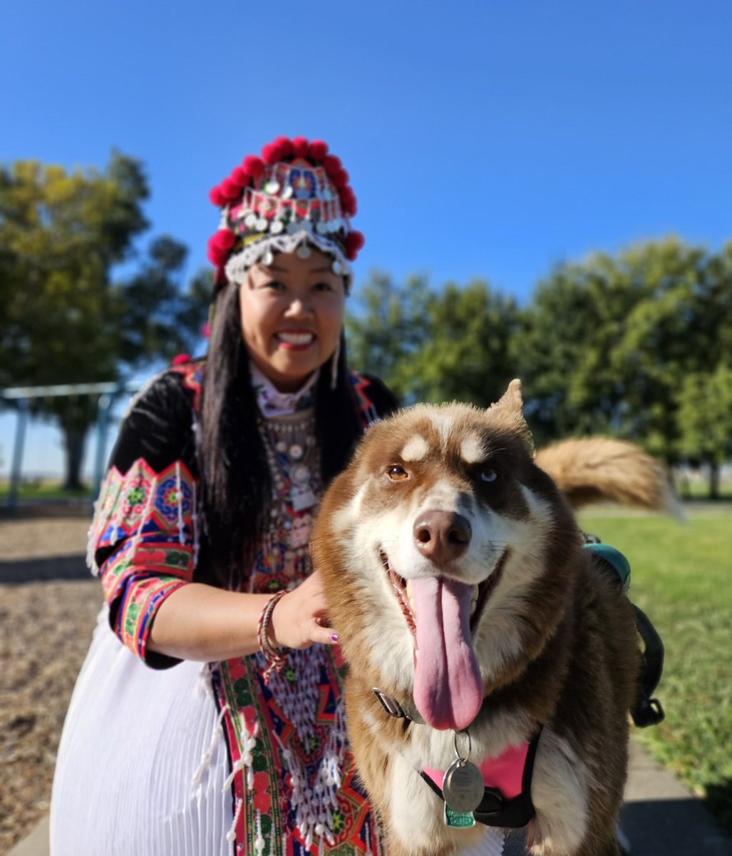 MaiForUs's tweet photo. Ib, Ob, Peb! How many photo snaps does it take before Coffee looks at the 📷?!
Fall is here 🍁 and that means #Hmong New Years is around the corner for Sacramento!
#phonephotography #kuvyoghmoob #nyobzooxyootshiab #HmongIsBeautiful #HeartAndHustle https://t.co/yPxWCL0Pz2