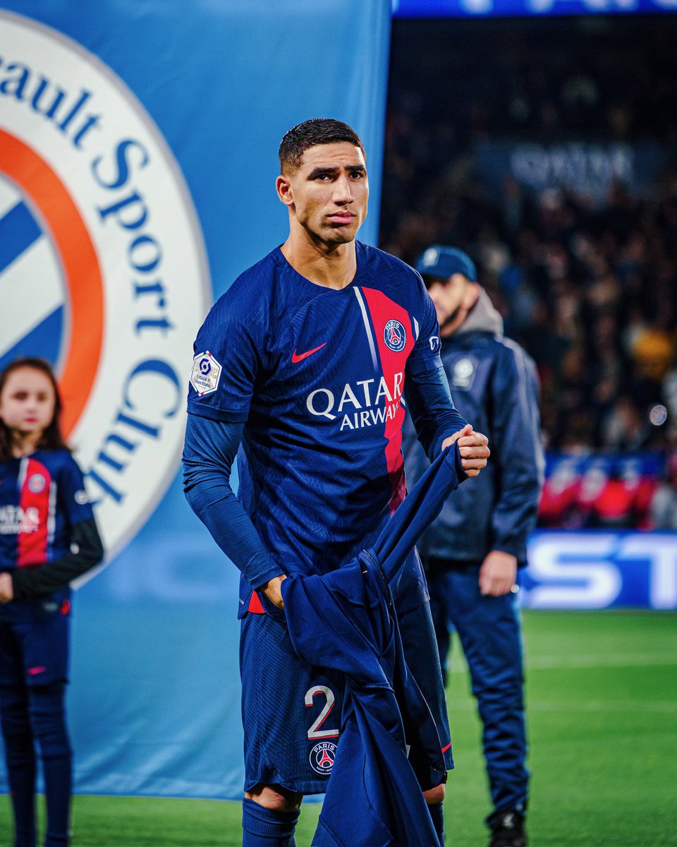 AchrafHakimi's tweet photo. Friday nights at Parc des Princes ✨ https://t.co/vXe0dacupQ