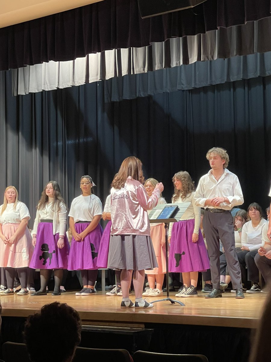Wonderful trip to the ‘50s with the RCHS Choir!  Bravo Carri Burdette!  🎶 <a href="/KedcARTS/">RENAISSANCE Grant</a> <a href="/KEDCGrants/">KEDC Grants</a> <a href="/RockcastleCoSch/">Rockcastle County Schools</a>