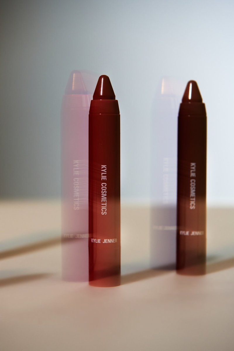 kyliecosmetics's tweet photo. fall lip shades >>> โค๏ธ featuring our matte lip crayons in shades subtle flex + thanks for nothing https://t.co/UXDCrUAjIB