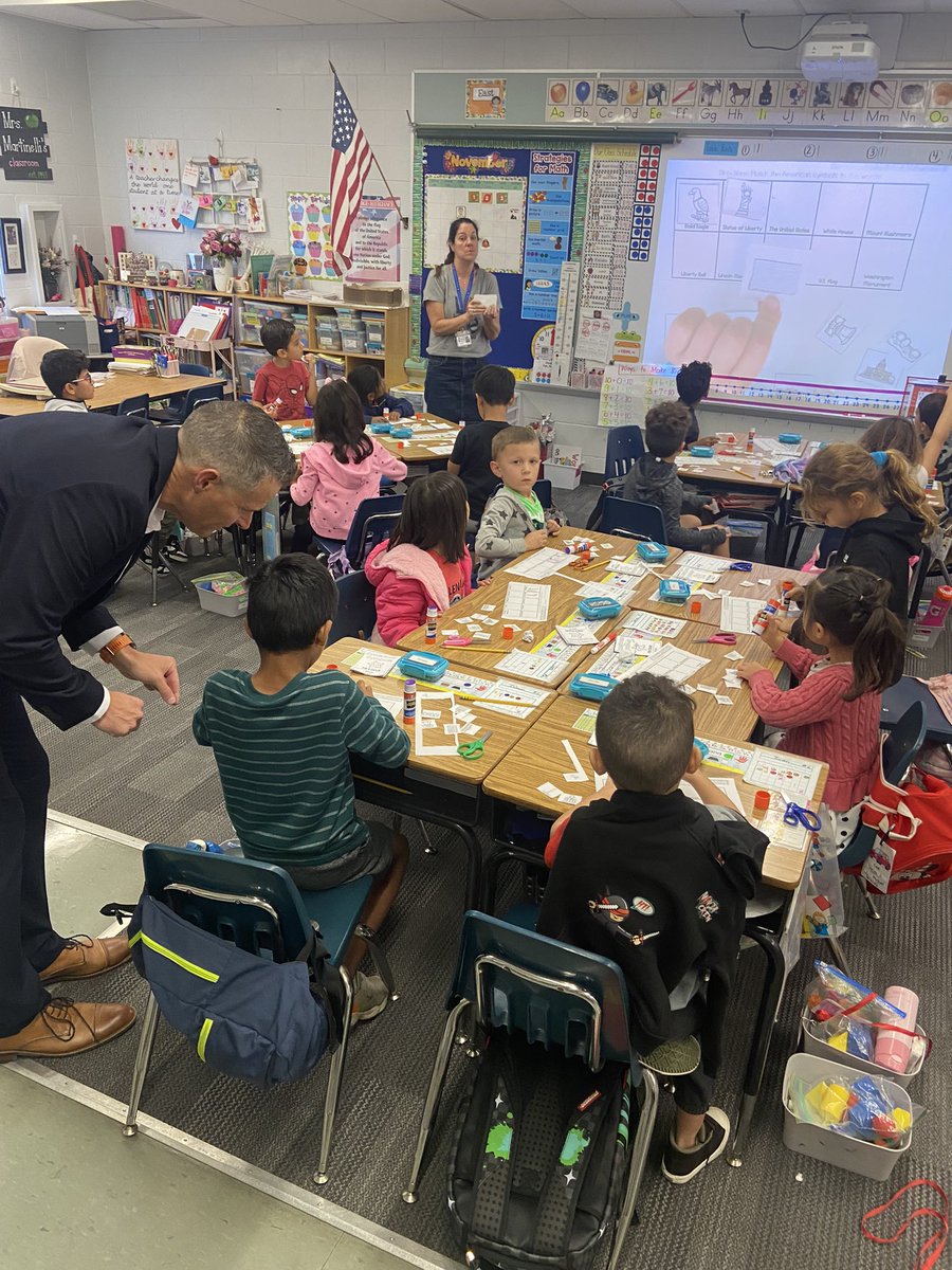 WestchaseWizard's tweet photo. Thank you for stopping to hang out with us today @VanAyresHCPS … from fall writing pieces and UFLI literacy activities, to all of the AMAZING things our volunteers are making happen around our campus, always happy to show off #25YearsofExcellence at Westchase! https://t.co/ZO9zvXhf5O