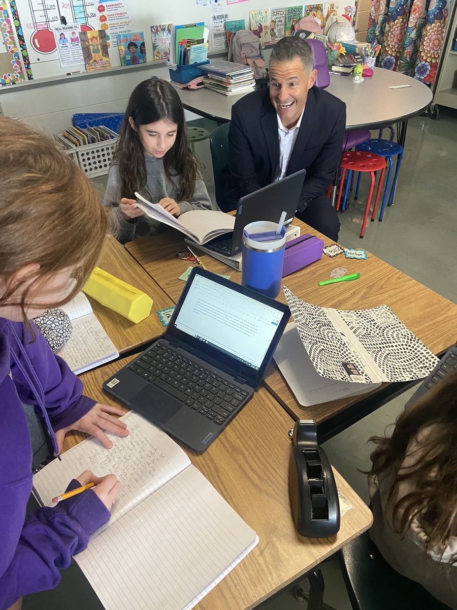 WestchaseWizard's tweet photo. Thank you for stopping to hang out with us today @VanAyresHCPS … from fall writing pieces and UFLI literacy activities, to all of the AMAZING things our volunteers are making happen around our campus, always happy to show off #25YearsofExcellence at Westchase! https://t.co/ZO9zvXhf5O