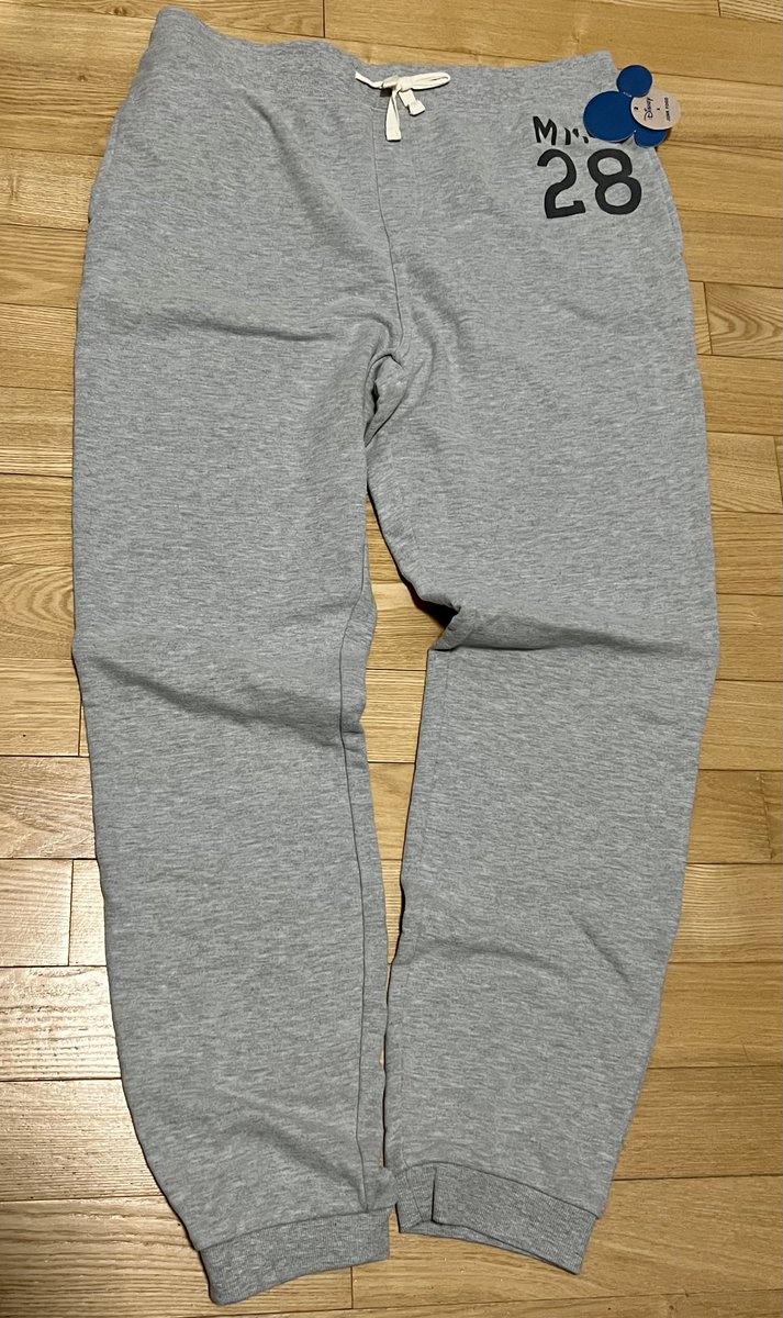 TeriE's tweet photo. NEW DISNEY MICKEY MM28 XXL UNISEX MEN GRAY JOGGER SWEATPANTS w POCKETS Junk Food #disneygifts #disneyfashion #disneywear #mickeymouse #mickey #MM28 #MM1928 #giftideas #disneyvacation #ebayfinds https://t.co/0skT6OVqk5 #eBay via @eBay https://t.co/6EPs9wdri0