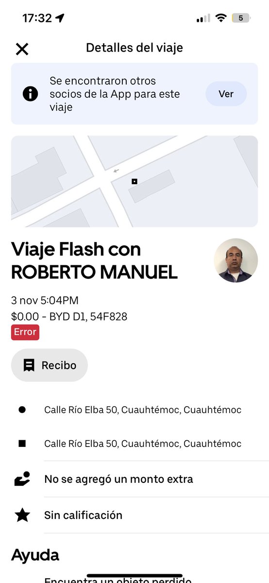 Cheesecupcak's tweet photo. @Uber_MEX Ayuda!!! Me acaban de robar!!! Solicite un envío y el socio repartidor cuando tuvo el paquete en sus manos canceló el viaje!! AYÚDA!!! https://t.co/BM6vmOr5X2