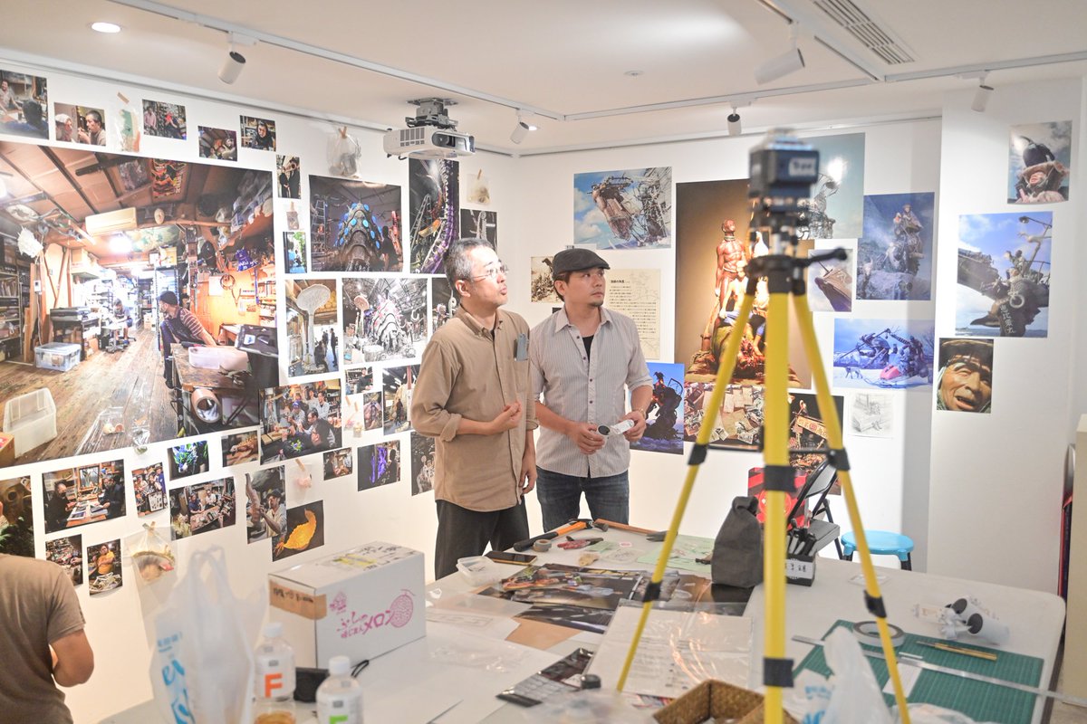 yong_cheng666's tweet image. 本週六開始，日本模型原型大師，竹谷隆之蒞臨靠邊走藝術空間，我今天協助佈展，老師希望我跟大家說“所有展出作品都是他親自規劃佈置，請大家來參觀，謝謝”。
竹谷隆之嚴選展
2023.11.4(Sat.)-12.17(Sun.)
地點：靠邊走藝術空間B展區
時間：週二-週五:14:00-21:00｜週六:13:00-21:00｜週日:13:00-20:00