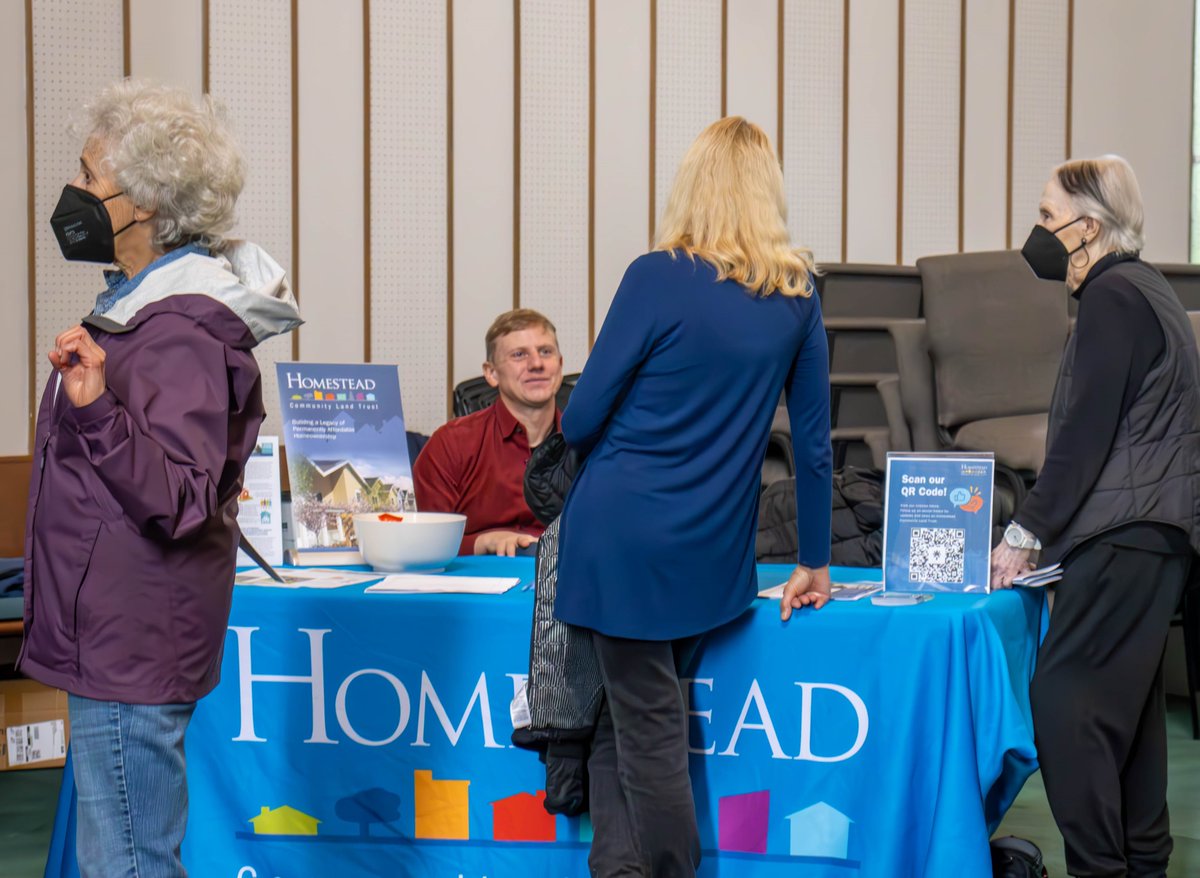 homesteadclt's tweet photo. Our Open House with Admiral Church was a success thanks to all of you who showed up!

Special thanks to the Third Place Design Co-operative architects and @Lisa_Herbold who joined us during the event.

Read about it at https://t.co/10CPU0V97z.

#affordablehomes #communitypartners https://t.co/qpTLW2R4gs