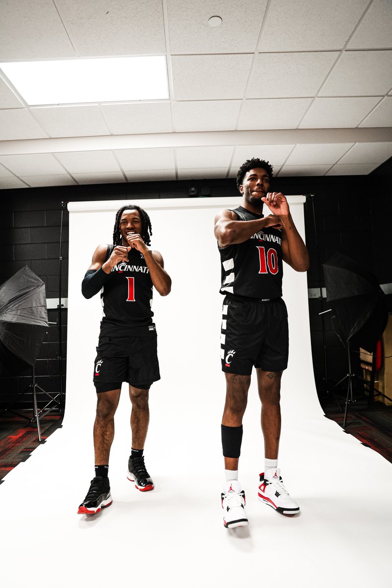 Cincinnati Men’s Hoops (@gobearcatsmbb) on Twitter photo 