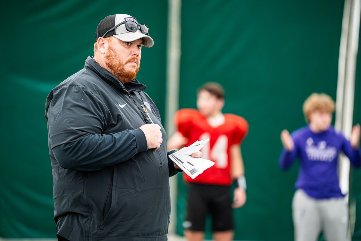 A huge thank you to <a href="/EMUFB/">Eastern Michigan Football</a> for allowing us to use their indoor practice facility today!! 

#TaylorTough | #EMAT
