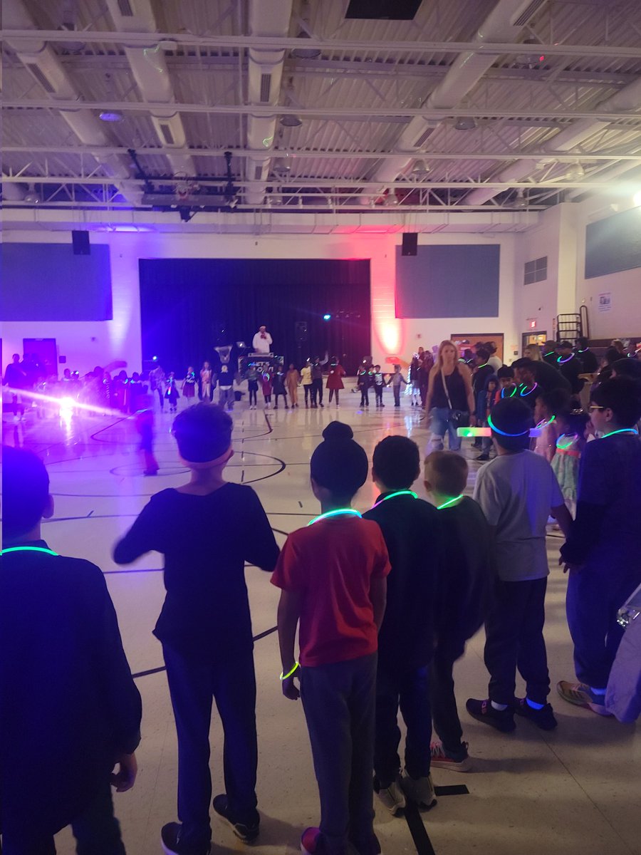 Diane Insari (@rlcprincipal) on Twitter photo Glow Dance!! Glow Dance!!