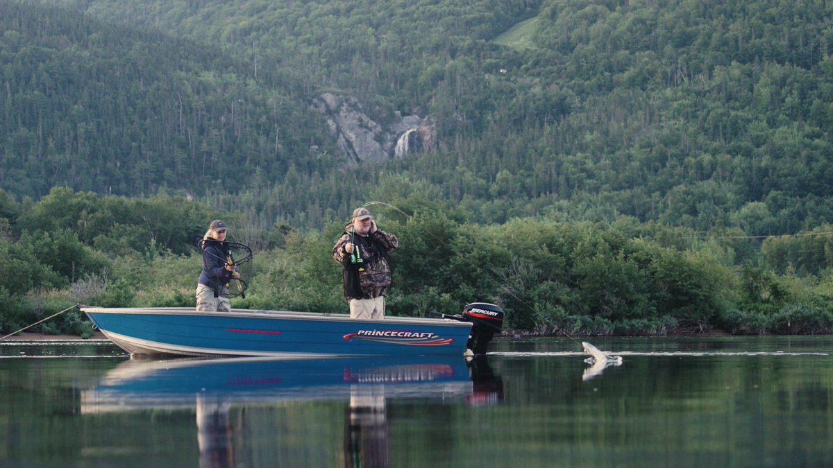 KastineColeman's tweet photo. Flat calm …you can hear every splash! Beauty day on the water fishing in Newfoundland 🇨🇦
Moments like this keep us going all fall!
📸 Jacob Dicks
#tightloopstightlines
#explorenl #fishing #newfoundland #newfoundlandandlabrador #salmonfishing #flyfishing #atlanticsalmonfishing https://t.co/ZFtf6l1KkH
