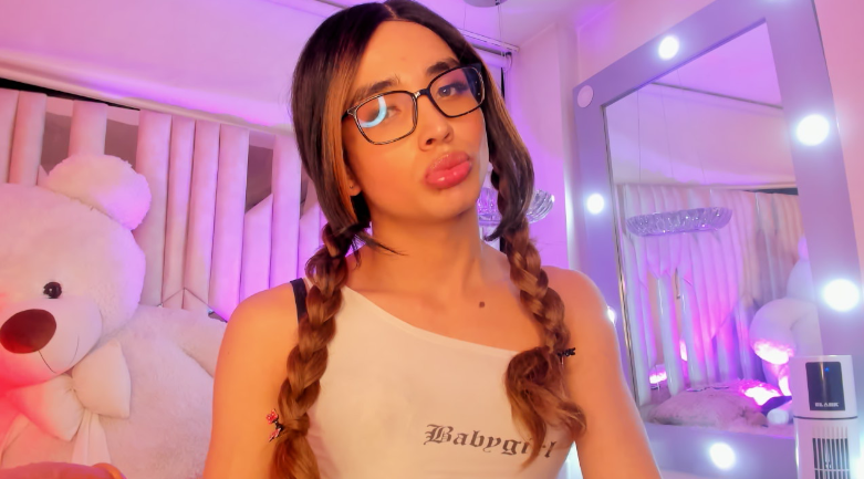 MissAntonella_'s tweet photo. Happy guys, im online https://t.co/XMrJry7s9G --- #cam4live  #CAM4
@cam4
@cam4_gay @cam4trans
@cam4gayespHey Guys! I'm now LIVE on @Stripchat. Come play with me! 😈 #stripmenow #stripchat #stripchatlive 👉 https://t.co/GYqSUjZ5K0 https://t.co/OGDOFgZVKx