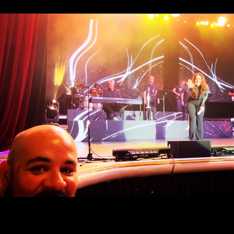 apxalos's tweet photo. Te amo @LuceroMexico ❤️♥️❤️♥️😘😘😍😍 https://t.co/WK1Ti20K1c