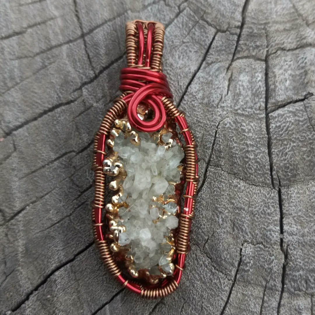 M7_Designs's tweet photo. Clear Quartz Cluster
<3 <3 <3
#Wirewrapping #Wirewrapped #create #crystals #stones #polished #Handmade #Pendant #wraps #explore #progress #clearquartz #72seasons #latg https://t.co/xTS7n0YRvm
