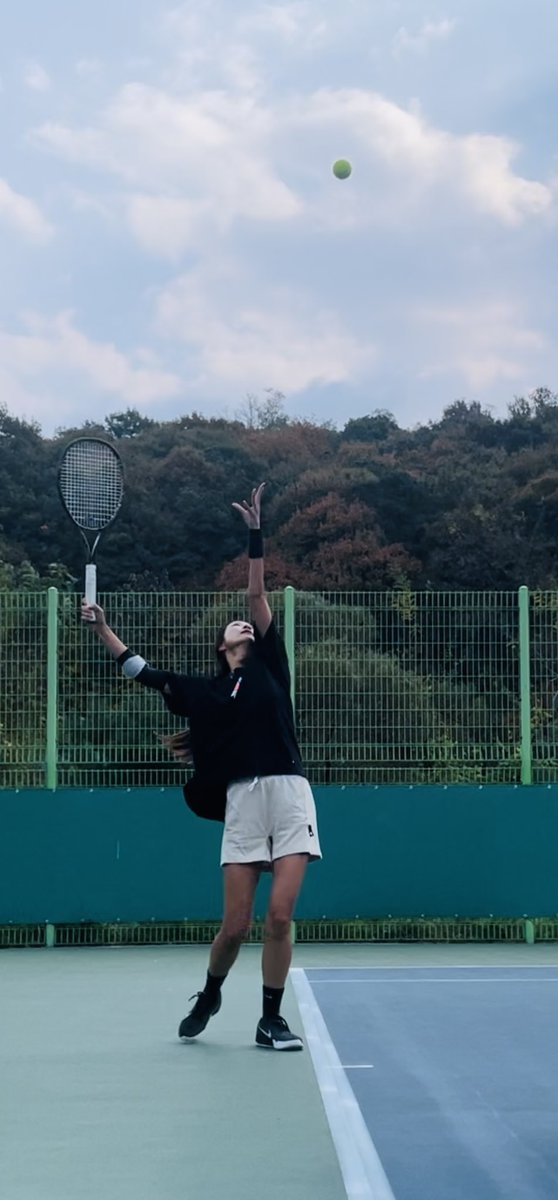 urohosoo's tweet image. Serve practice 
#tennis #tennispractice #Servepractice