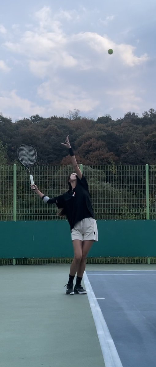 urohosoo's tweet image. Serve practice 
#tennis #tennispractice #Servepractice